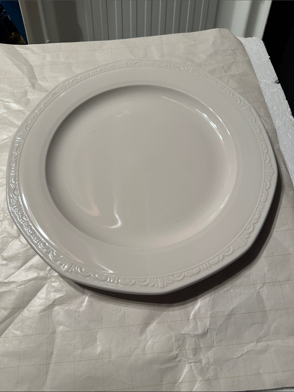 Vintage Syracuse China round platter